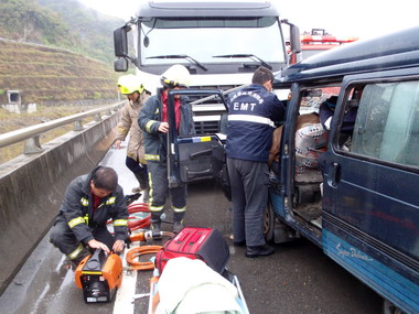 竹山社寮沙石車專用道發生車禍事故(圖)