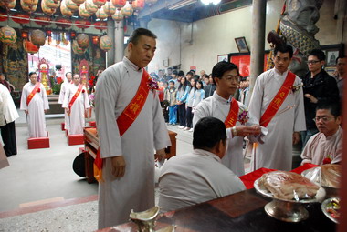 竹山沙東宮延平郡王春祭盛大舉行(圖)