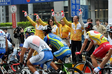 里佳藍色部落「星星相螢光芒再現」活動(圖)