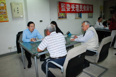 監委下鄉接受民眾陳情 肯定縣府施政成效(圖)
