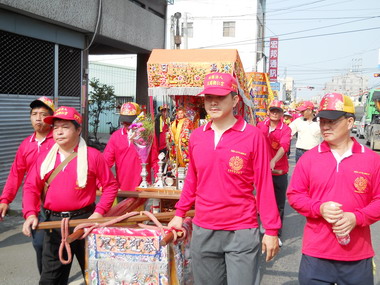 烏日玉闕朝仁宮辦祈福參香活動(圖)