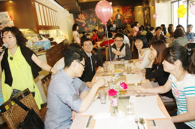 中油辦單身派對聯誼活動場面熱絡溫馨(圖)