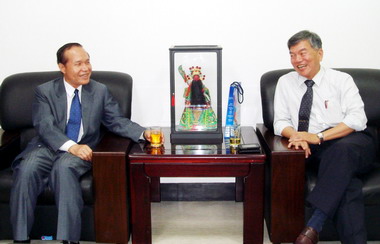 高雄關稅局長拜會經濟部加工出口區管理處(圖)