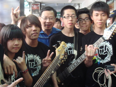 桃園縣長吳志揚出席彩虹瘋音活動(圖)