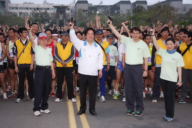 「2011台南春季路跑賽」永華市政中心舉行(圖)