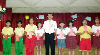 台電大林發電廠頒電力開發獎助學金(圖)