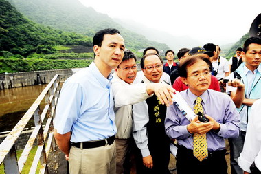 新北市長朱立倫視察員山子分洪 提總合治水(圖)