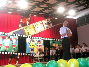 水里商工畢業典禮場面溫馨(圖)