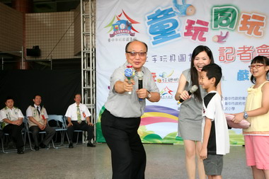 台中第一座二手玩具圖書館熱鬧開幕(圖)