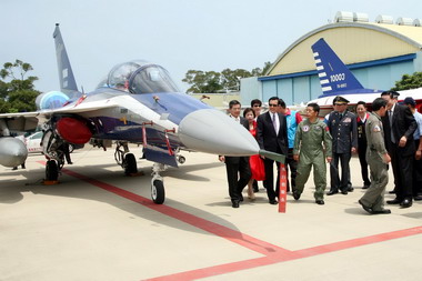 台中首批提升性能的經國號戰機交機(圖)