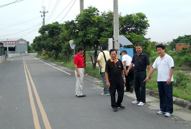 霧峰區乾溪兩岸堤防道路即將裝設路燈(圖)