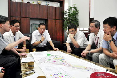 臺大醫院新竹分院長拜會新竹市長(圖)