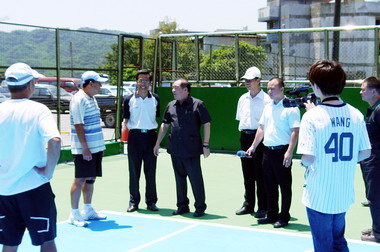 張通榮視察基隆網球場整修工程進度(圖)