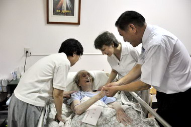 竹市長探九十九歲澳大利亞籍的平靜修修女(圖)