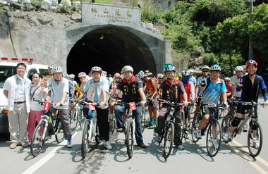 竹縣桃山鐵馬驛站啟用(圖)