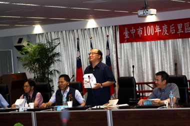 台中市長在后區里長座談會(圖)