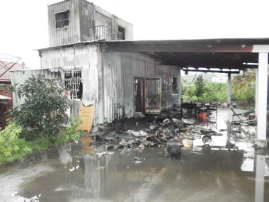 草屯男子酒後引火燒屋警方追查送辦(圖)