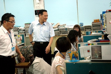 新竹市績效評核督導小組巡查政府各單位(圖)