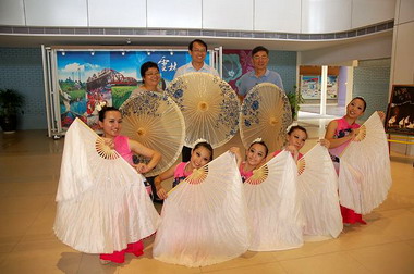 咚咚舞蹈團受邀遠赴匈牙利演出(圖)
