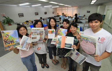 重建二周年刊物讓各界了解重建成果(圖)