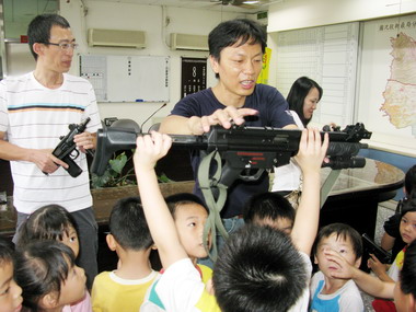 南投警分局舉辦青春專案宣導(圖)