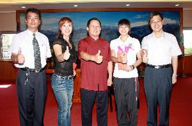 苗縣長表揚縣籍跆拳道國手吳奇霖、巫雨庭(圖)