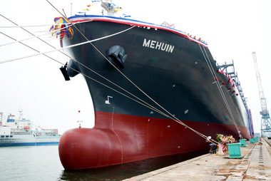 台船承造MEHUIN貨櫃輪交船(圖)