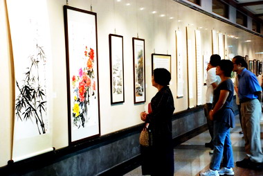 台中港區藝術中心展出松柏國民美展(圖)