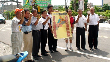 台中里長與立委參選人爭取鐵路高架捷運化(圖)