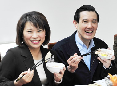 嘉市舉辦雞肉飯節馬英九「歐露虎呷」(圖)