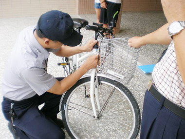 斗六分局實施校園自行車防竊編碼服務(圖)