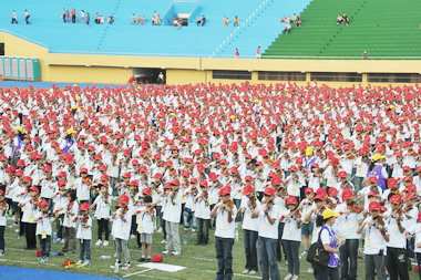 彰化小提大奏4645人刷新世界紀錄(圖)