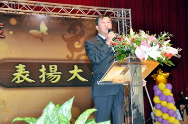 竹縣百年教師表揚 師鐸獎校長分享三感教育(圖)