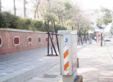 台中大雅電話轉換箱當道引發不滿(圖)