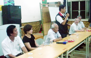 國民黨光榮100列車 駛達小半天孟宗竹社區(圖)