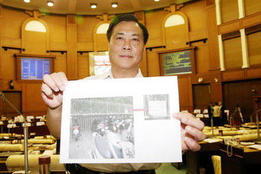 台中議員楊正中要求不公不義罰單應撤銷(圖)