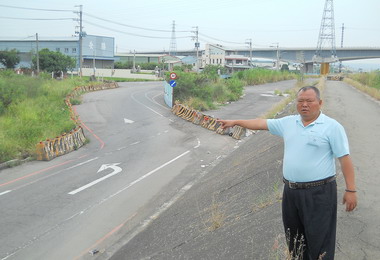 跨大里溪高架道彎道完工議員籲恢復原路口(圖)