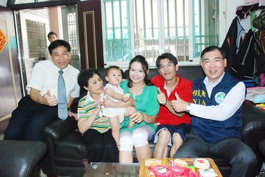 移民署副署長何榮村了解新移民在台情形(圖)