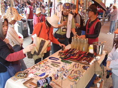 高市協助災區產業復甦觀光局加碼真情巴士(圖)