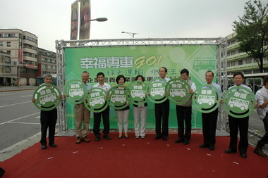 高市林園─臨海工業區專車啟動(圖)