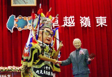 嶺東校慶 九天慶凱旋(圖)