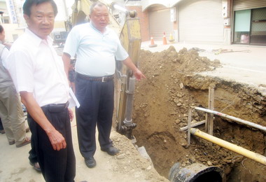 台中農田水利會進行涼益圳改道延後施工(圖)