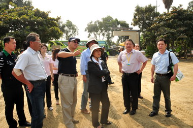 嘉義縣議會勘察鰲鼓濕地森林園區工程進度(圖)