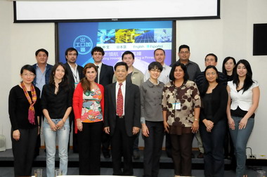 國合會率中南美洲暨加勒比海區域十國經貿人士參訪『加工區高雄園區』汲取成功經驗(圖)