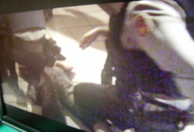 草屯警方臨檢特種行業竊盜犯從天而降(圖)