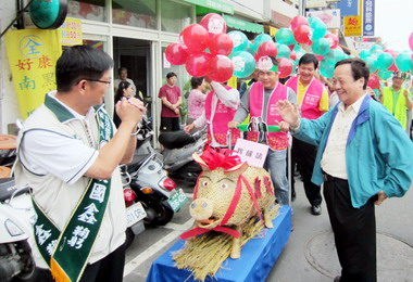 南投獨創「竹編小豬」第一選區上場(圖)
