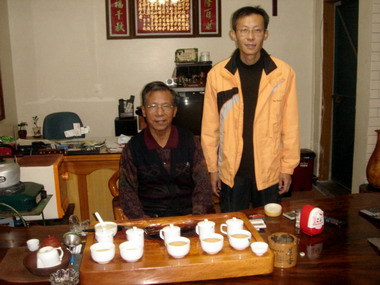 凍頂合作社新品種冬茶賽張緄贊封冠(圖)