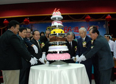 高雄港務局歡度66週年局慶(圖)