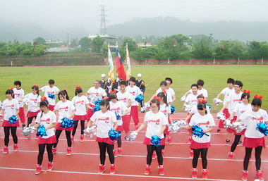 水里商工100學年度校慶雨中展開(圖)