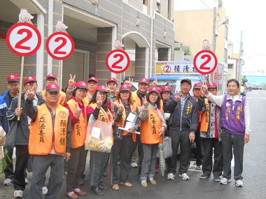 立委候選人顏清標的助選團隊 展開拜票活動(圖)